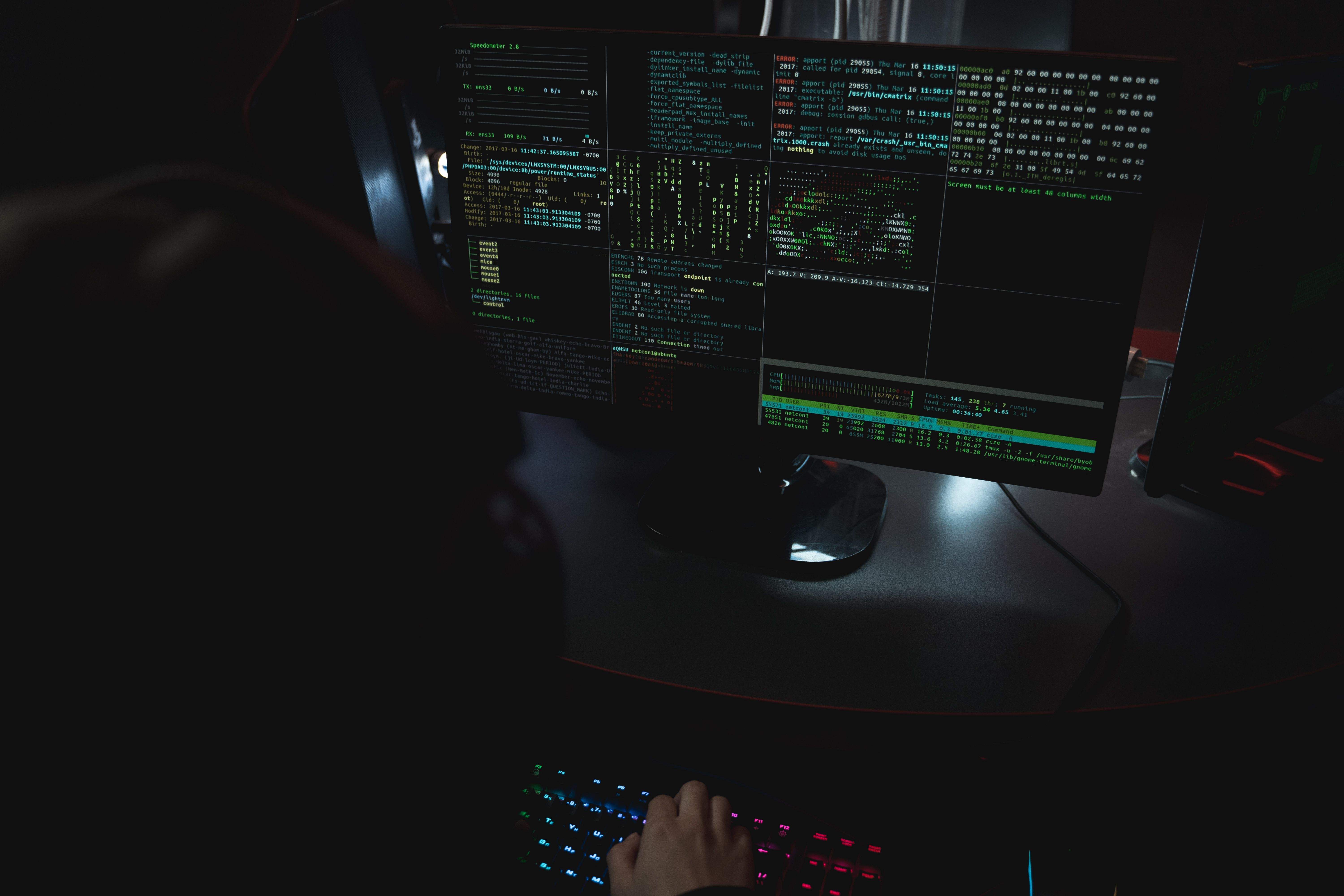 Un 'hacker' filtra los datos personales de Leire Díez, Cerdán, Ábalos y otros investigados por corrupción