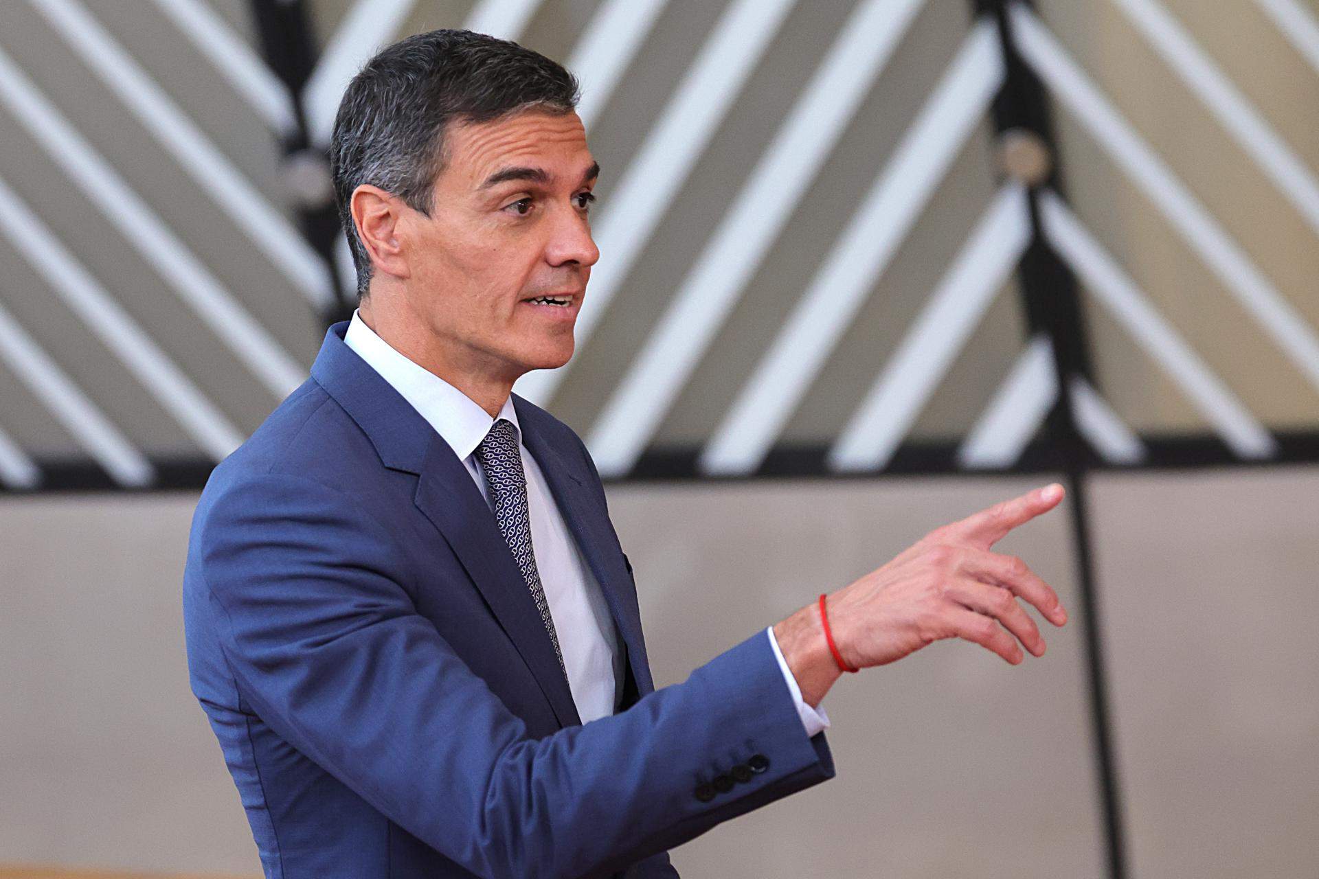 Sánchez expressa la seva “solidaritat” amb Zapatero i no descarta convocar eleccions si no hi ha pressupostos