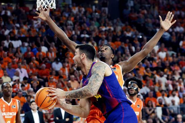 València Barça basquet Willy Hernangómez / Foto: EFE València Barça basquet Willy Hernangómez / Foto: EFE