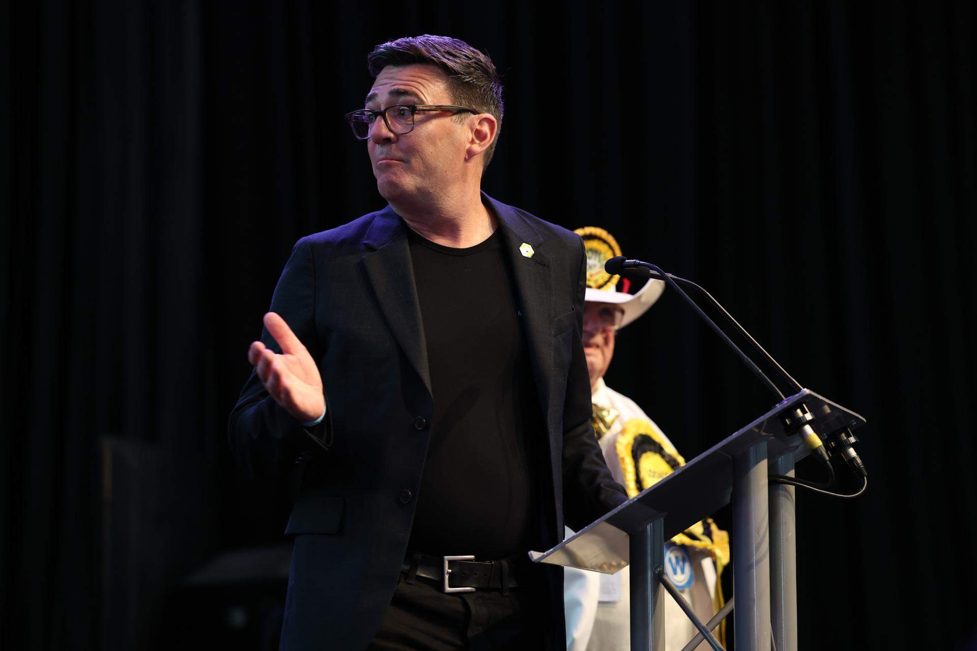 Andy Burnham efe