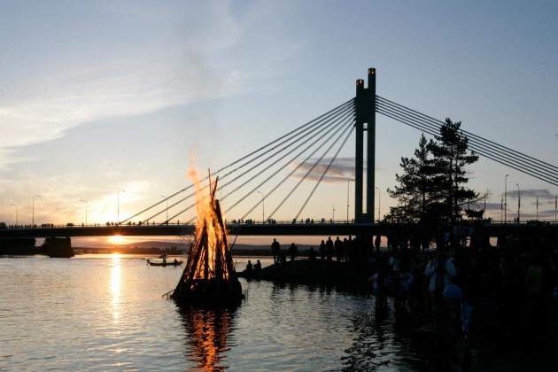 Imatge de la celebració de Sant Joan a Finlàndia / Foto: Visit Finland Imatge de la celebració de Sant Joan a Finlàndia / Foto: Visit Finland