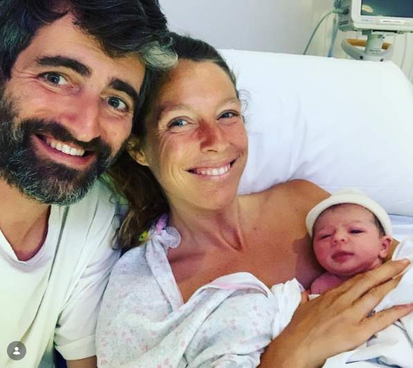 Joan Dausà amb l'Eli i la Julieta, la seva segona filla / Instagram