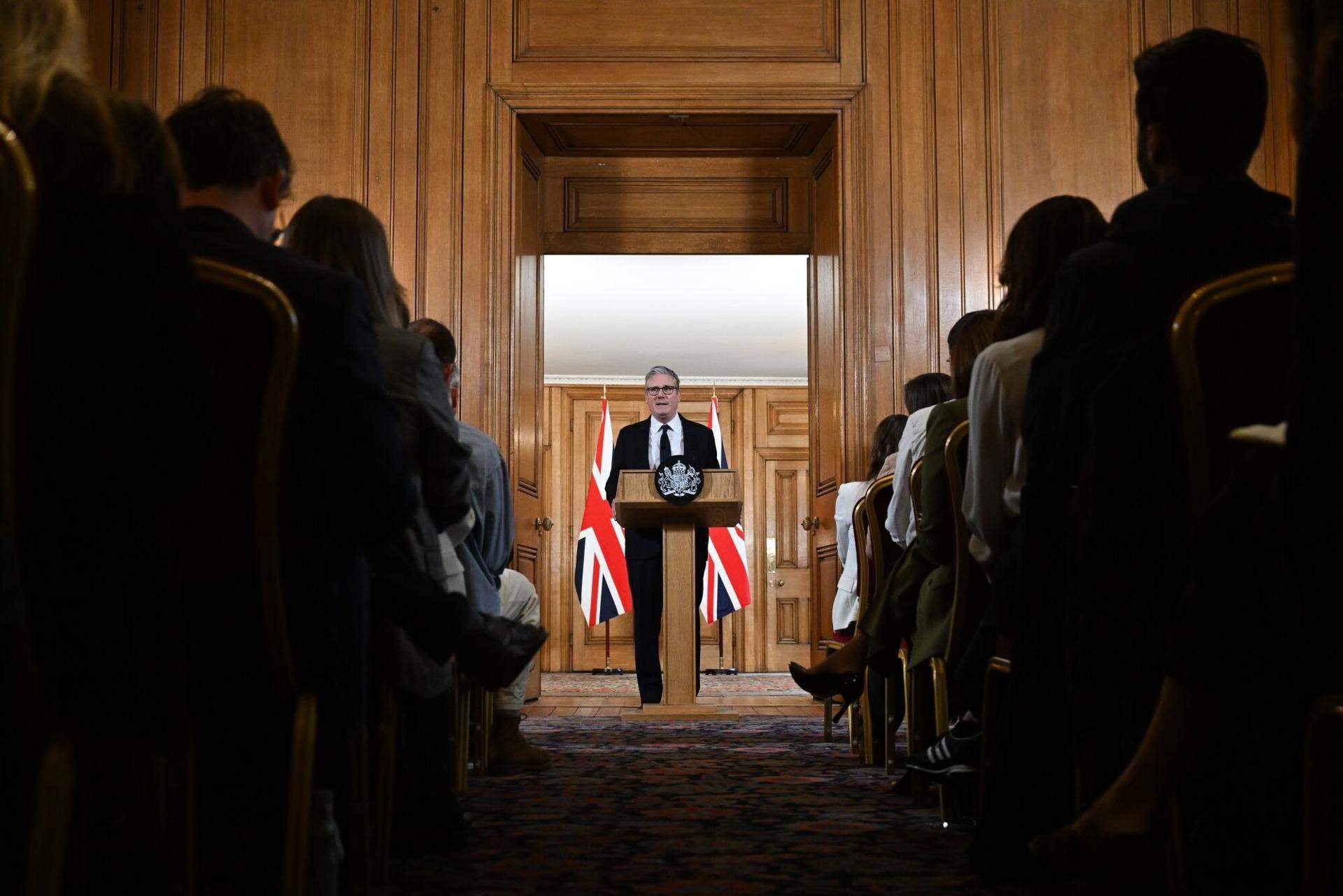 Dimite Keir Starmer: cómo ha caído el primer ministro británico y qué pasará ahora
