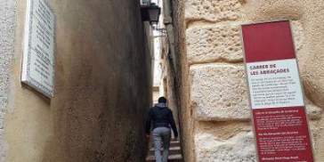 Carrer de les abraçades / Foto: Ajuntament de Vimbodí i Poblet