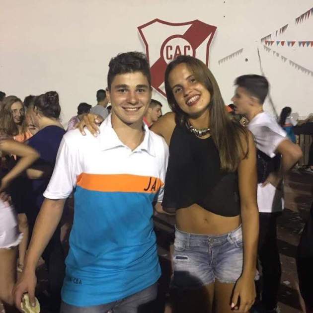 Julián Álvarez amb l'Emilia quan eren petits / Instagram