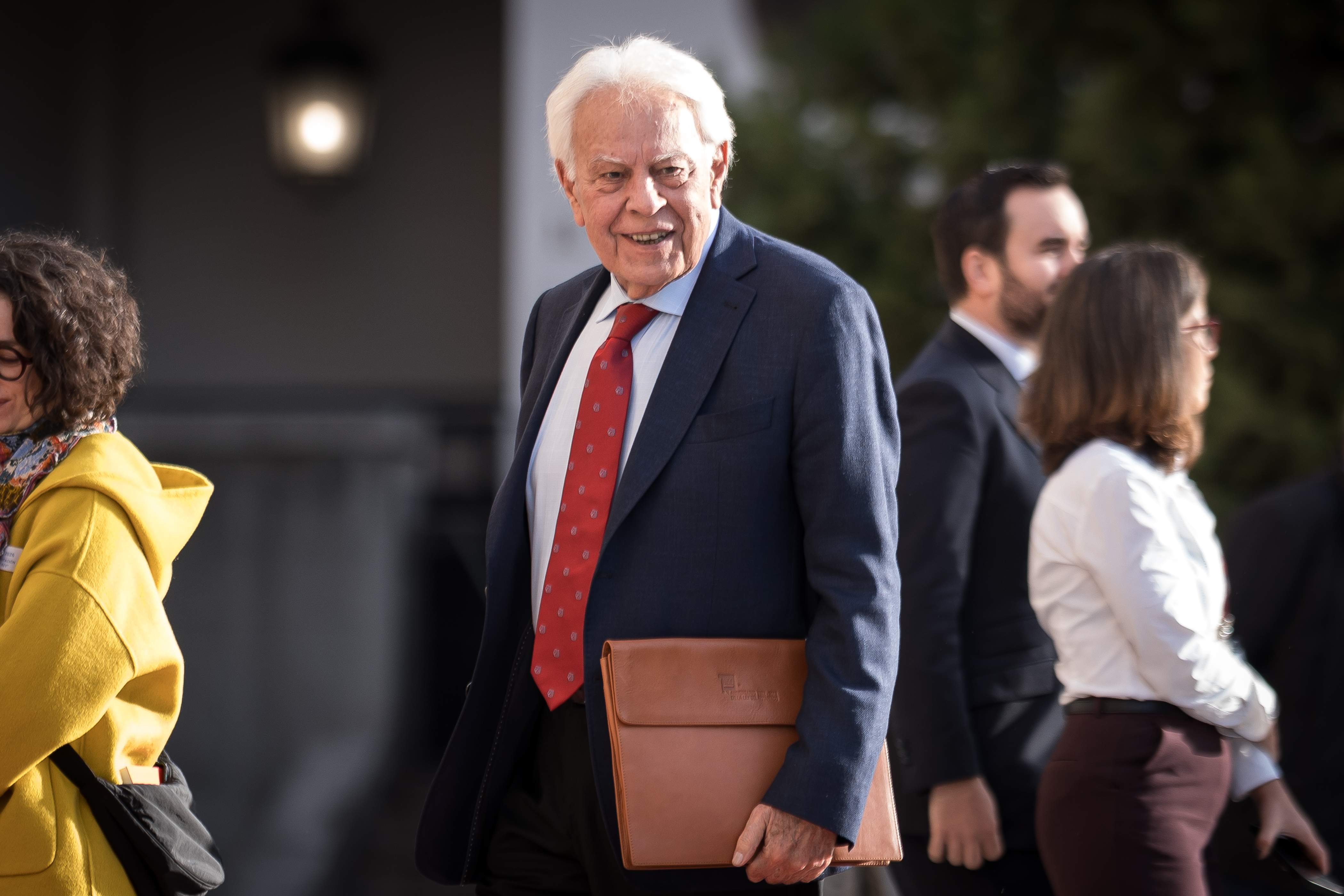 Felipe González demana eleccions a Sánchez i a Zapatero que torni les joies "com més aviat millor"
