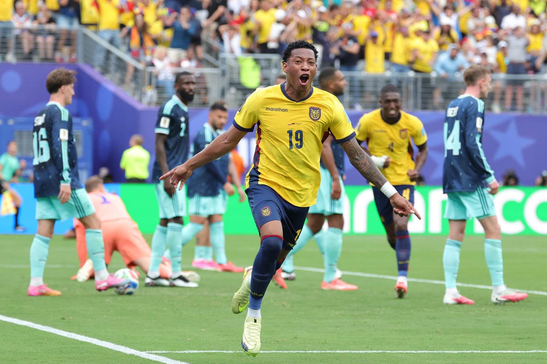 L'Equador aconsegueix una històrica remuntada contra Alemanya (2-1) i es classifica per a la següent fase