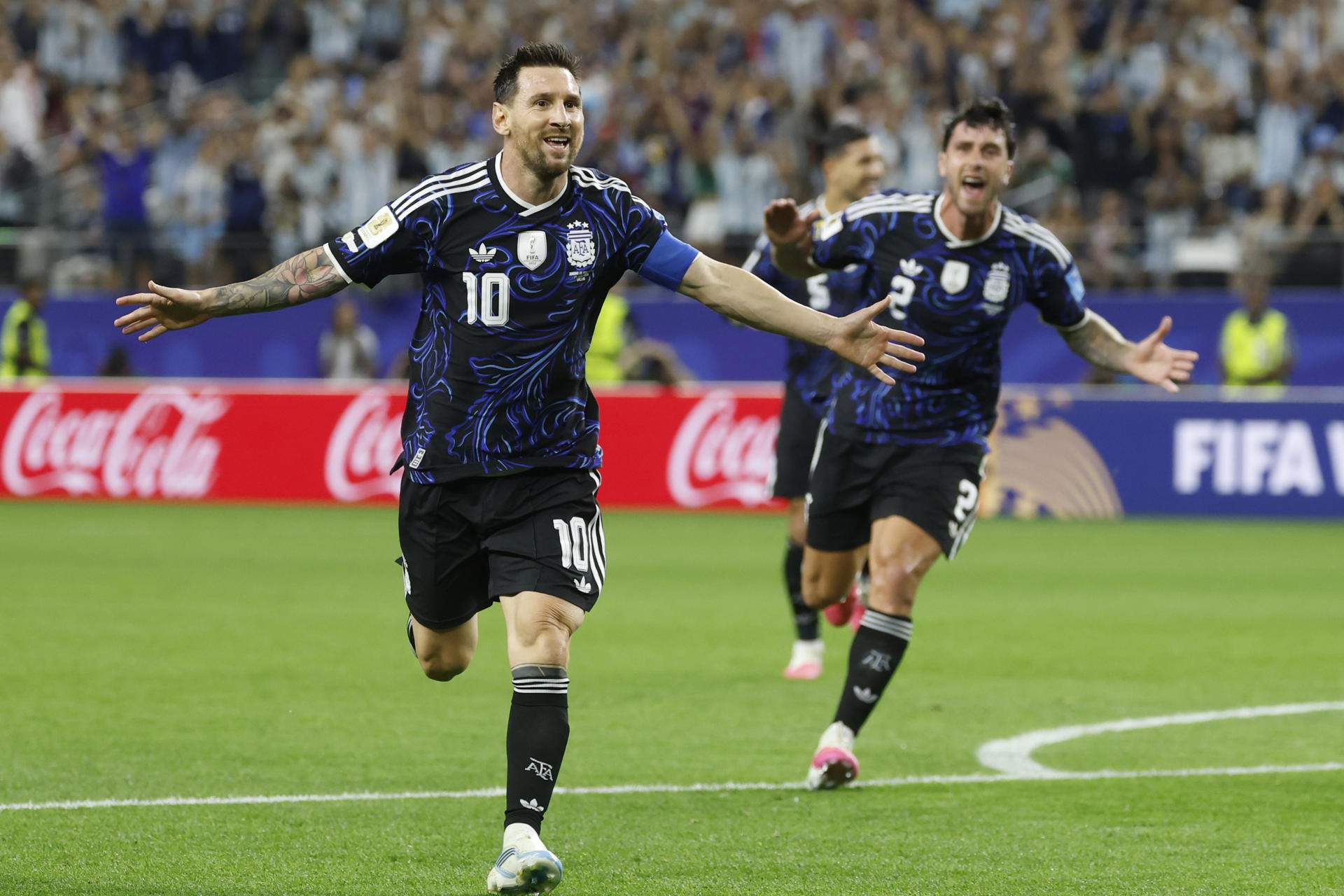 Messi continua enamorant, Portugal es complica la vida i el rival d'Espanya es decideix en un final boig