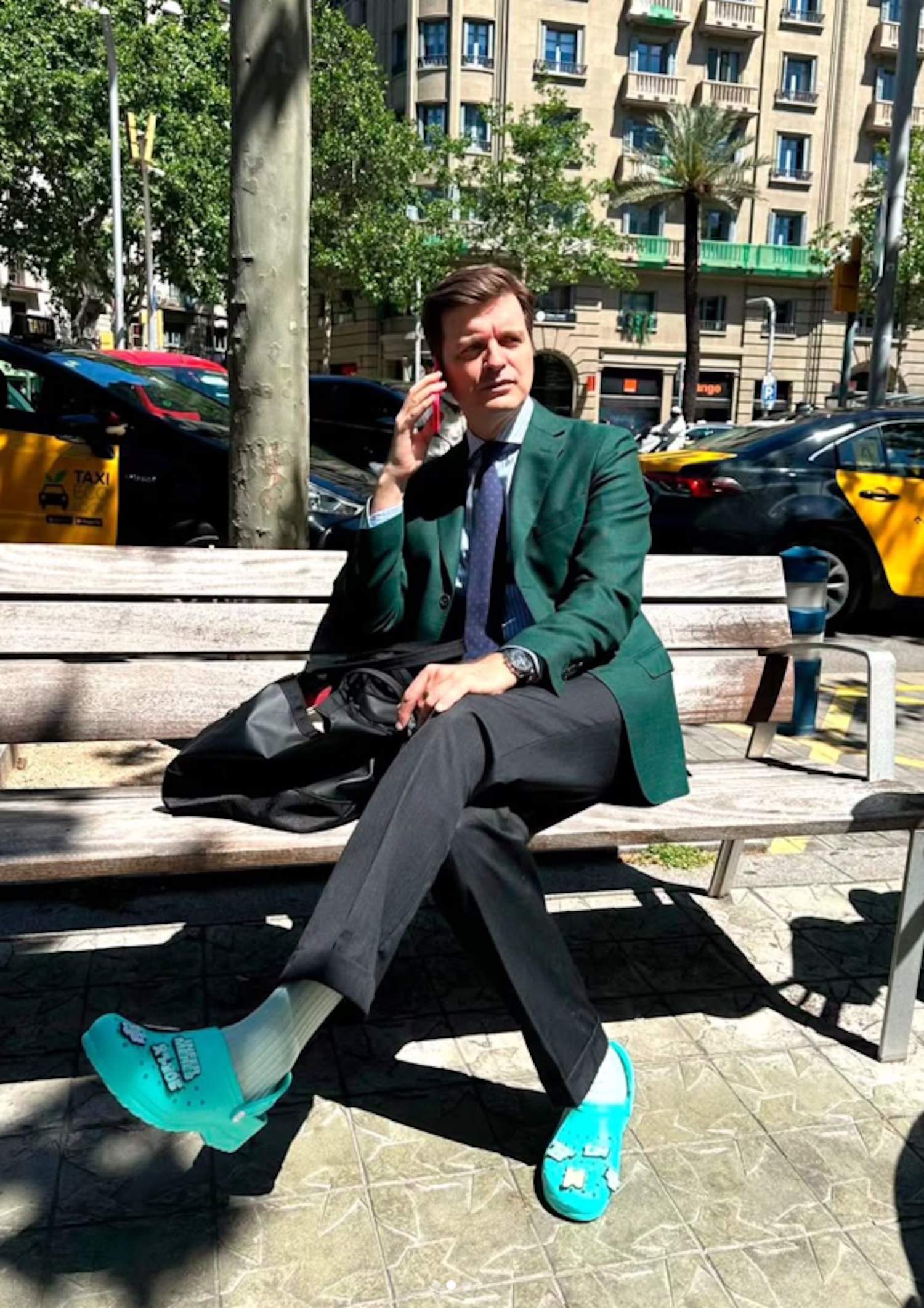 Marc Giró té, al cor de Barcelona, un pis únic, fet a mida per a ell i la seva parella
