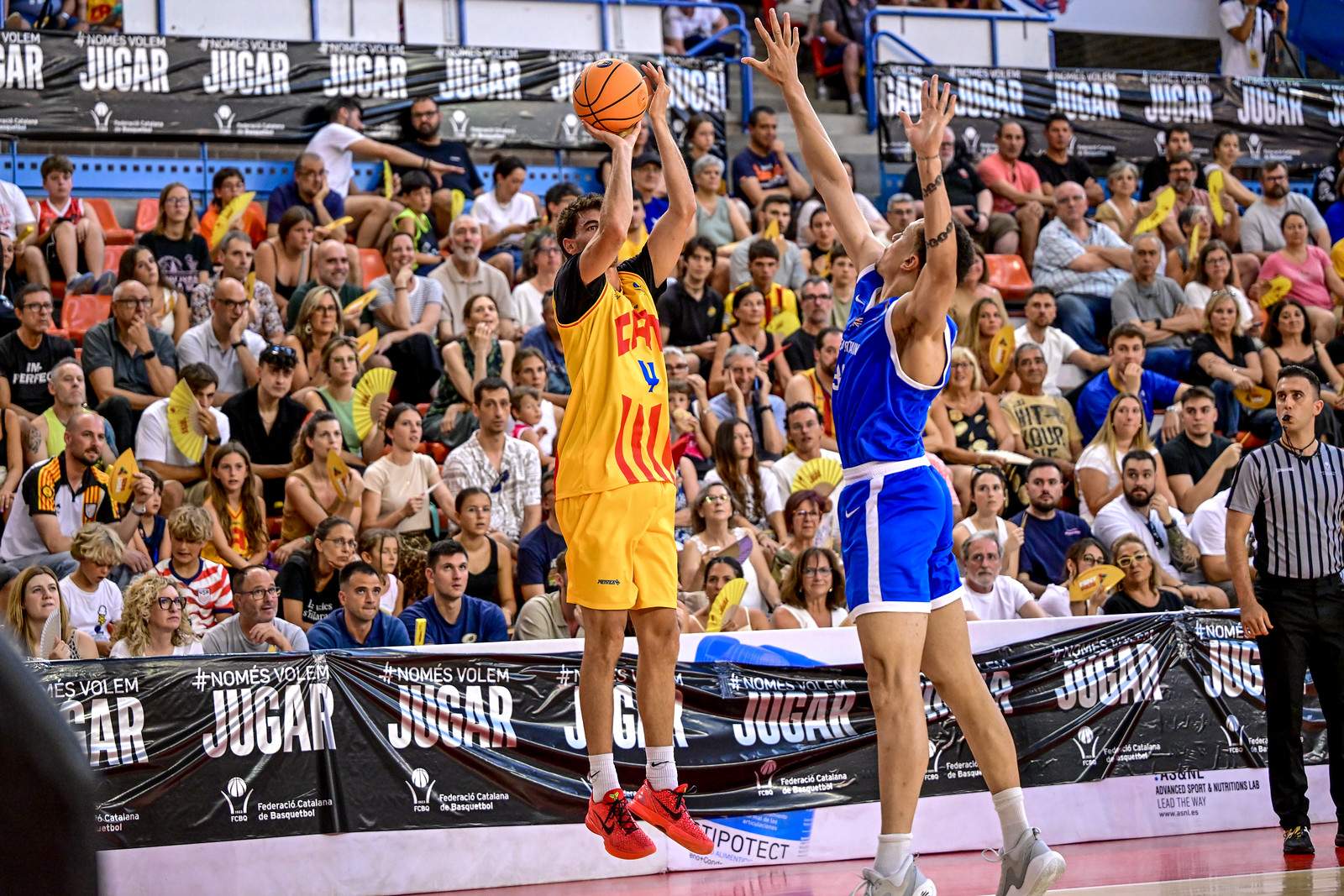 Catalunya celebra el seu retorn al bàsquet, però cau en un final ajustat contra la Gran Bretanya (74-76)