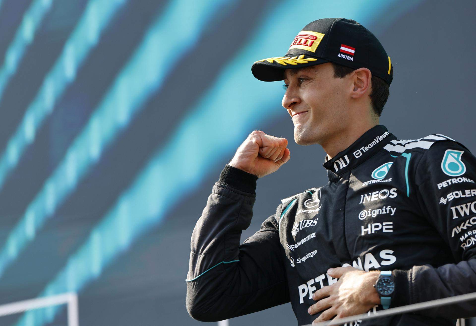 Russell sobreviu a un Verstappen desfermat i recupera el somriure a Àustria