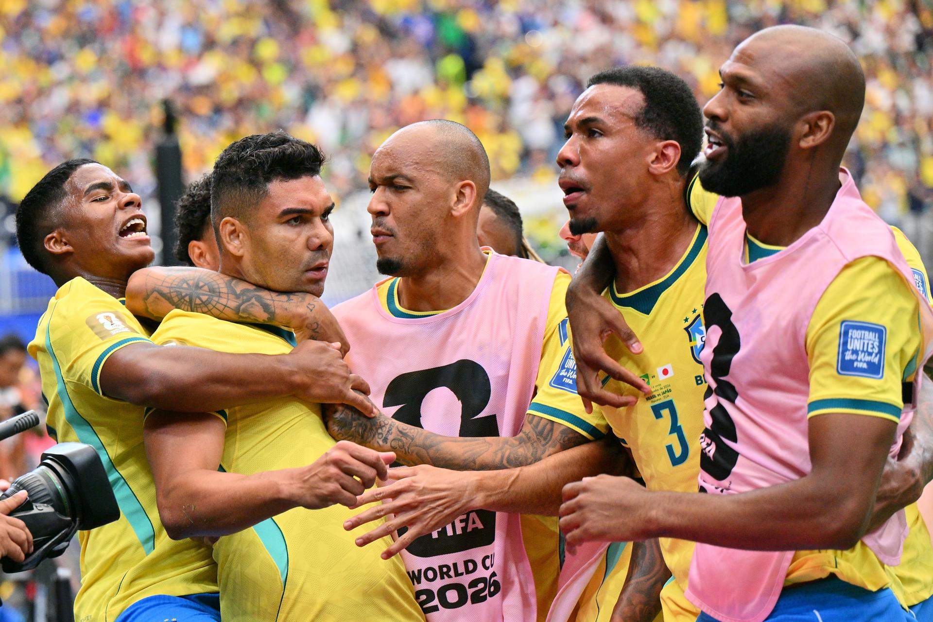 El Brasil ressorgeix sobre la botzina contra el Japó (2-1) i avança als vuitens de final del Mundial