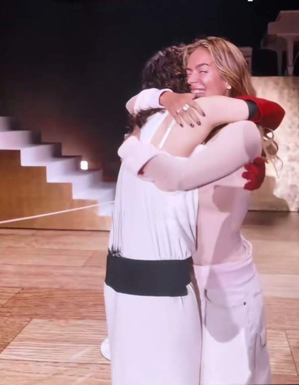 Rosalía i Karol G /  X