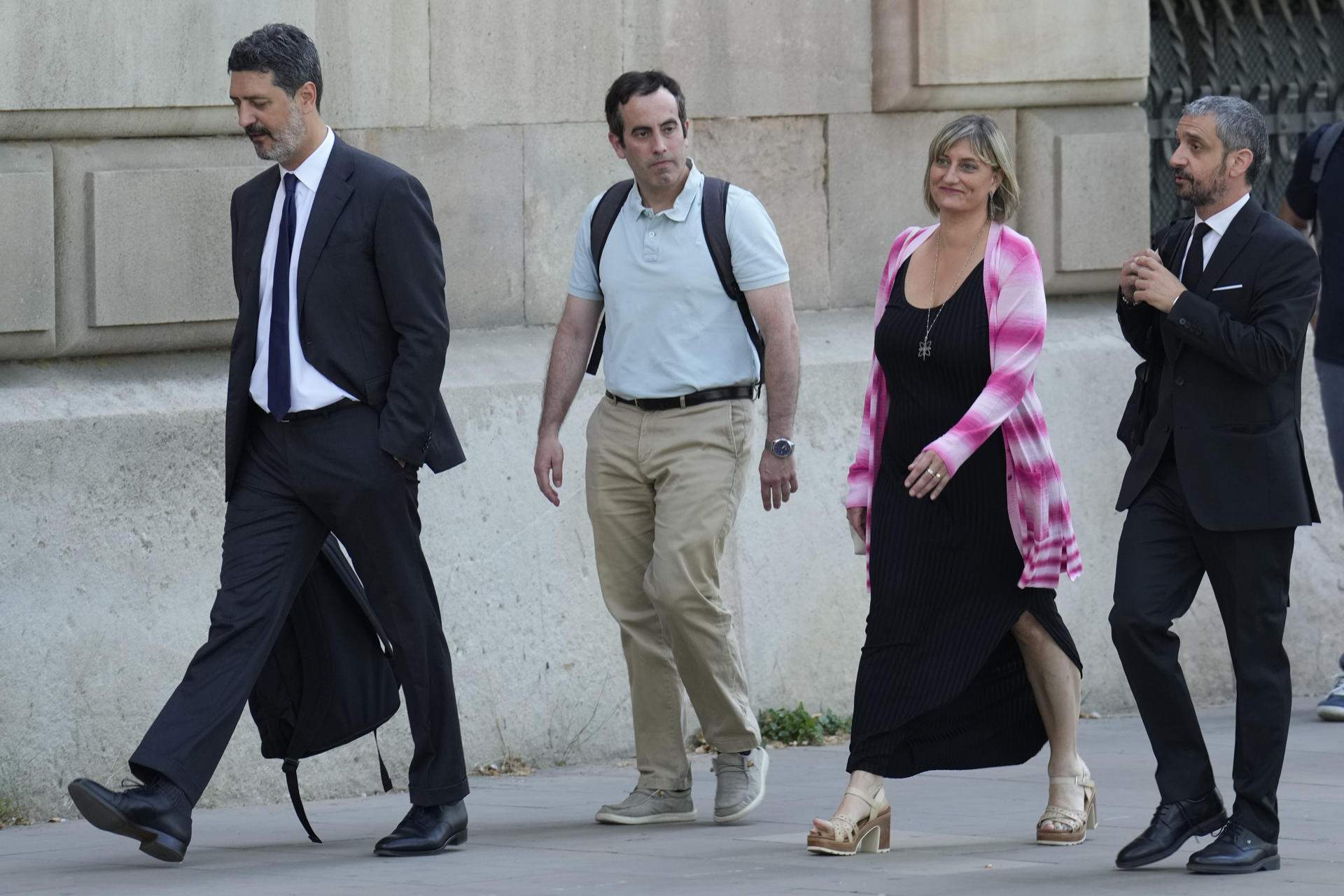 L'Audiència retira el delicte que podia implicar presó per als  exconsellers Vergés i Argimon pel cas vacunes