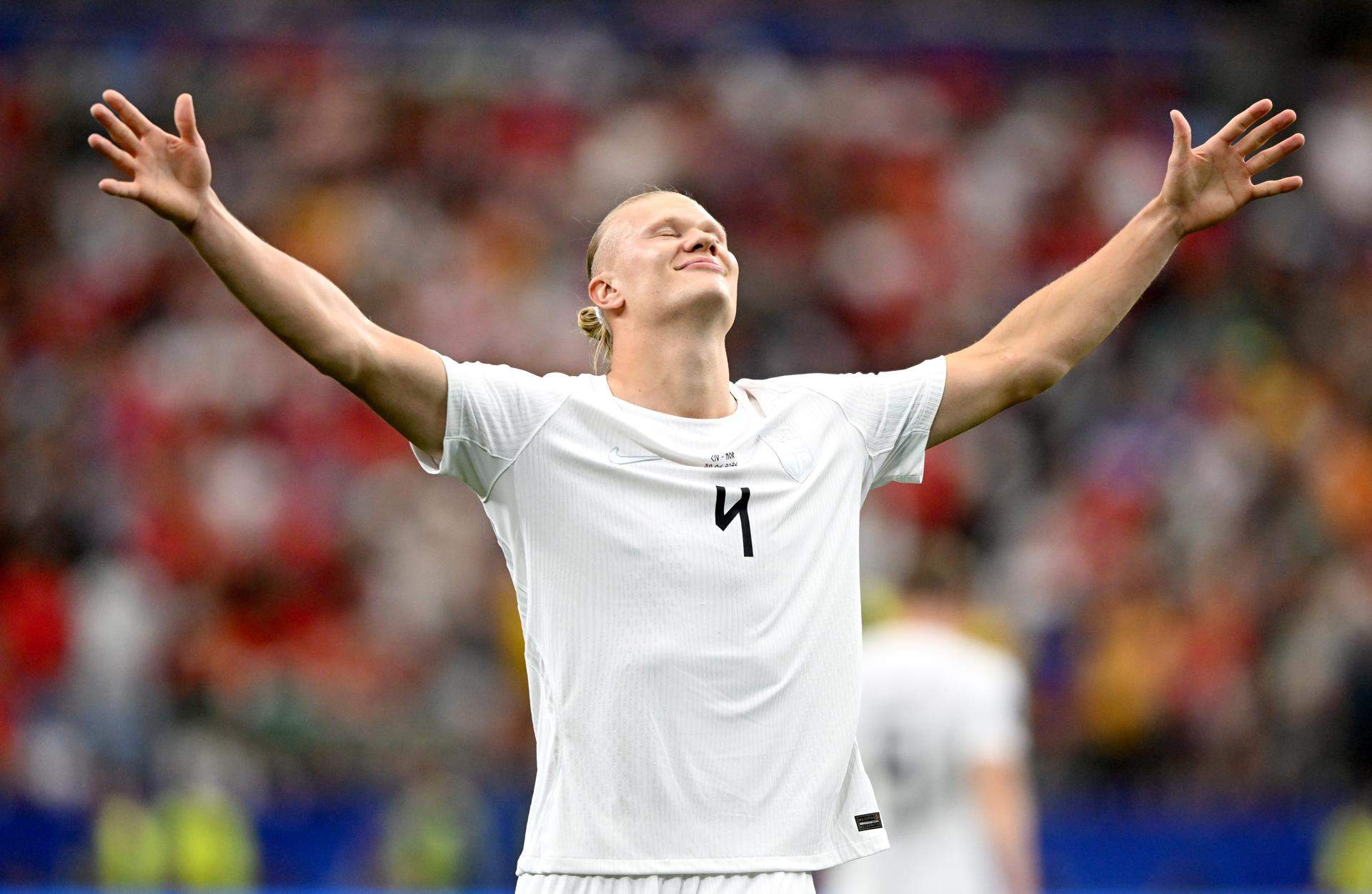 El moment fresc de Noruega i el primer gol que Haaland fa sense voler