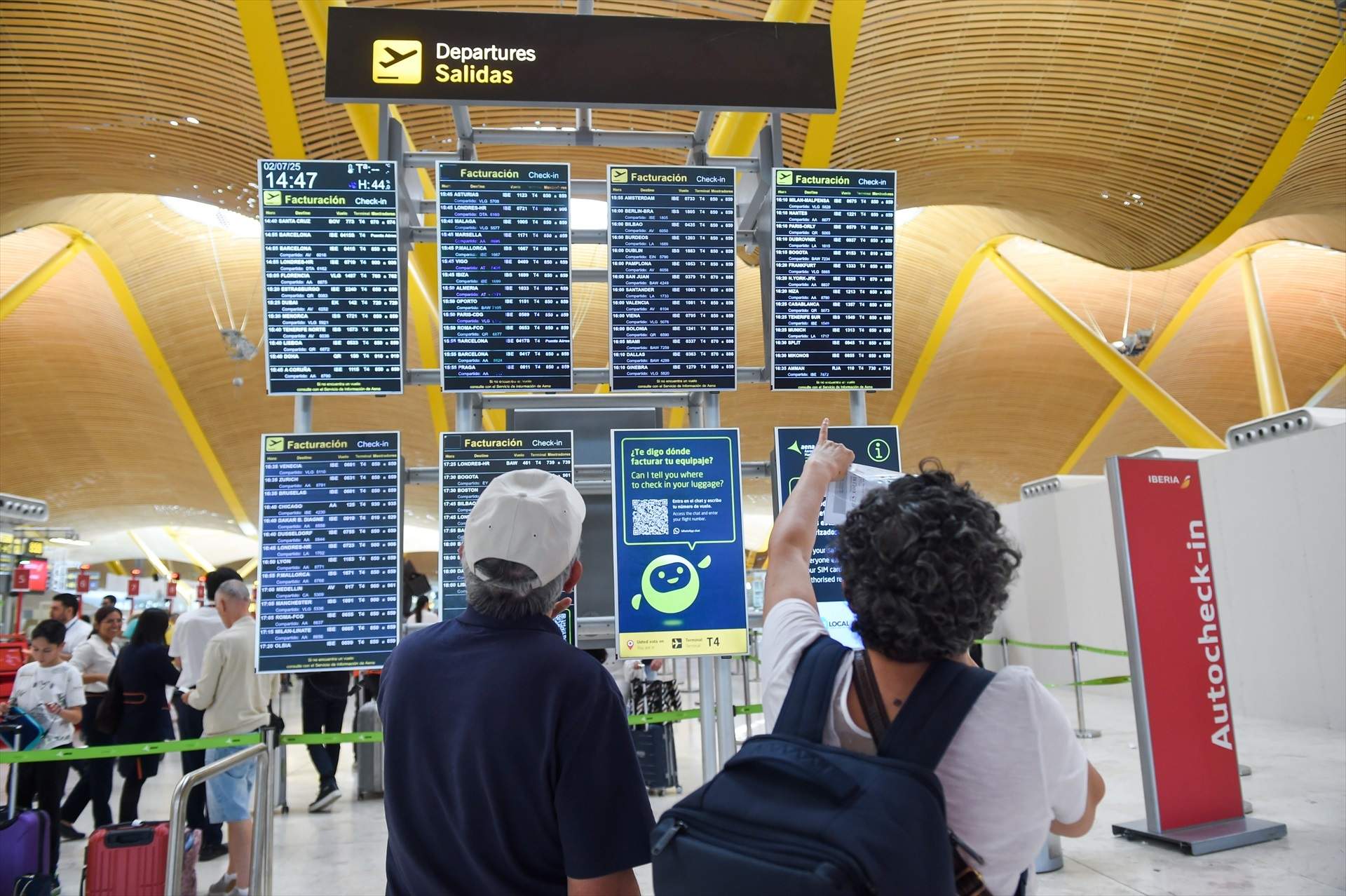 Les aerolínies reclamen suspendre el nou control fronterer de la UE per evitar el caos aquest estiu