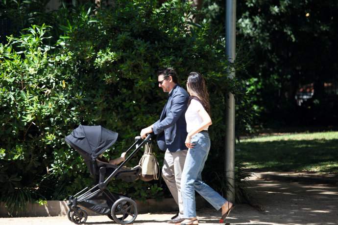 Els Andic passejant per la zona alta de Barcelona, Chance Ejuropa Press