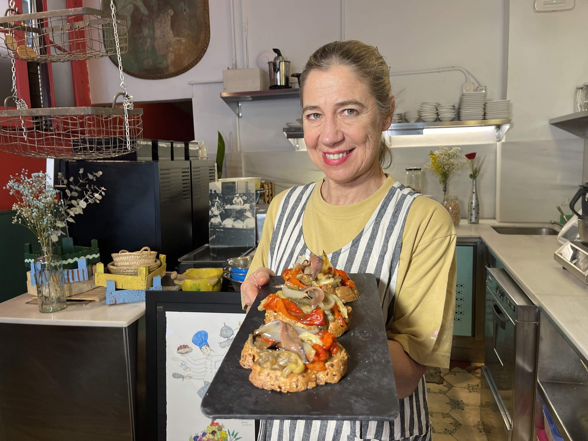 Com fer una espardenya d'escalivada a la brasa si no tens brasa: el pas a pas de l'Ada Parellada