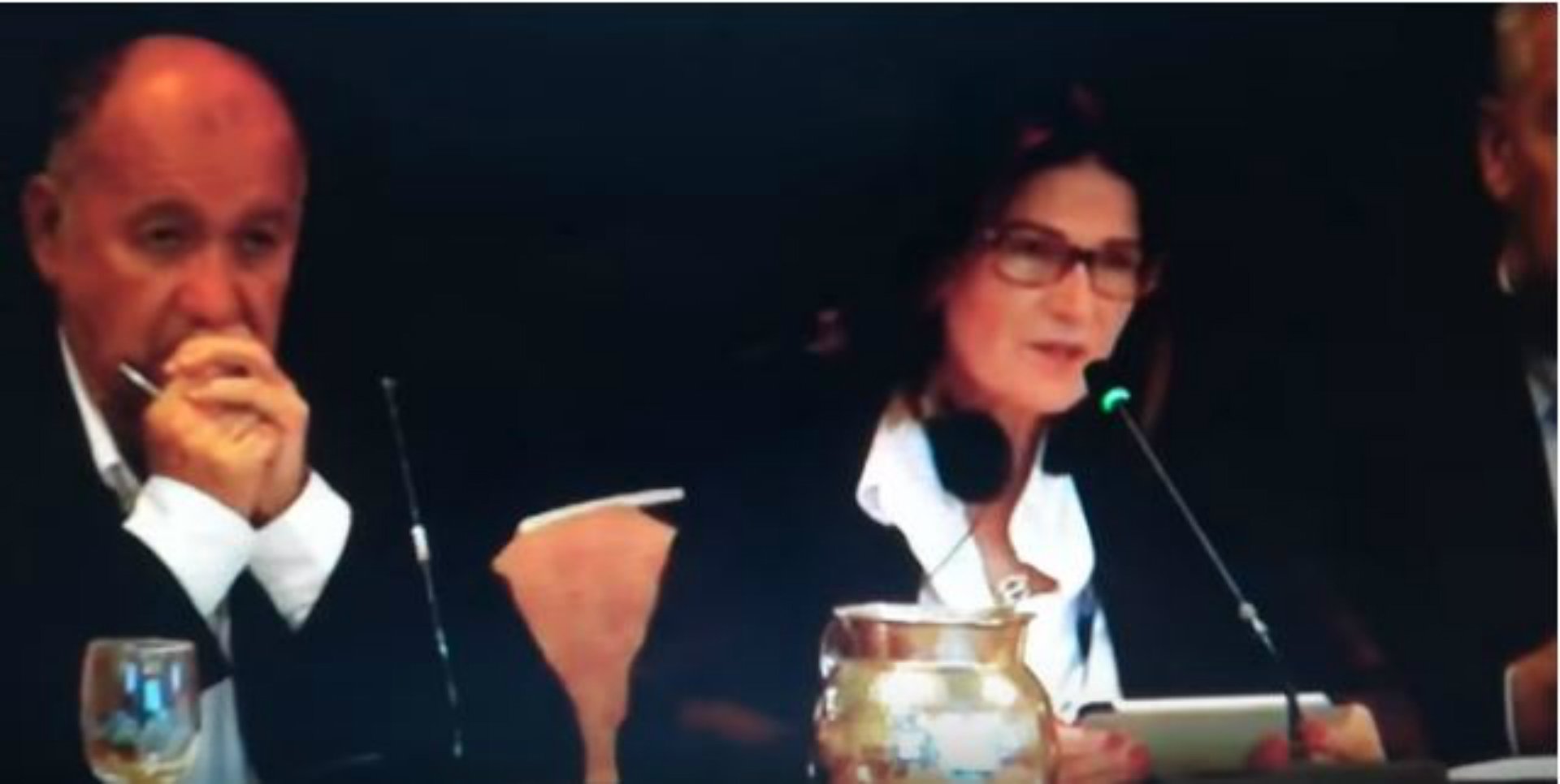 VÍDEO: La presidenta de la Federació Espanyola de Vela fa el ridícul amb un anglès lamentable