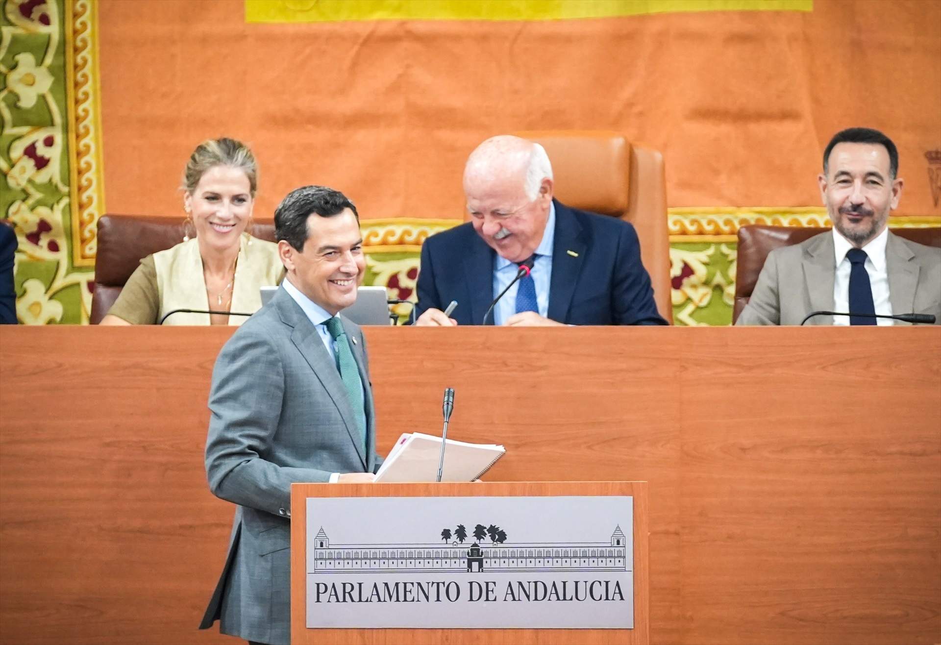 Moreno no anirà a repetició electoral: acord entre PP i Vox a Andalusia que inclou la prioritat nacional