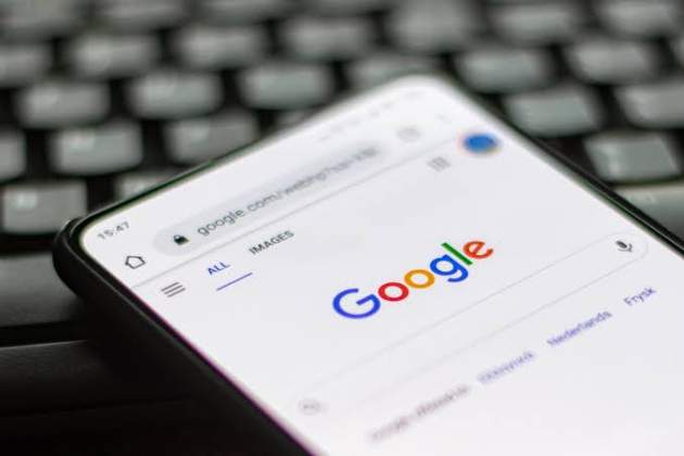 Google debe mostrar opciones de buscador y navegador alternativas en Android, a sus servicios
