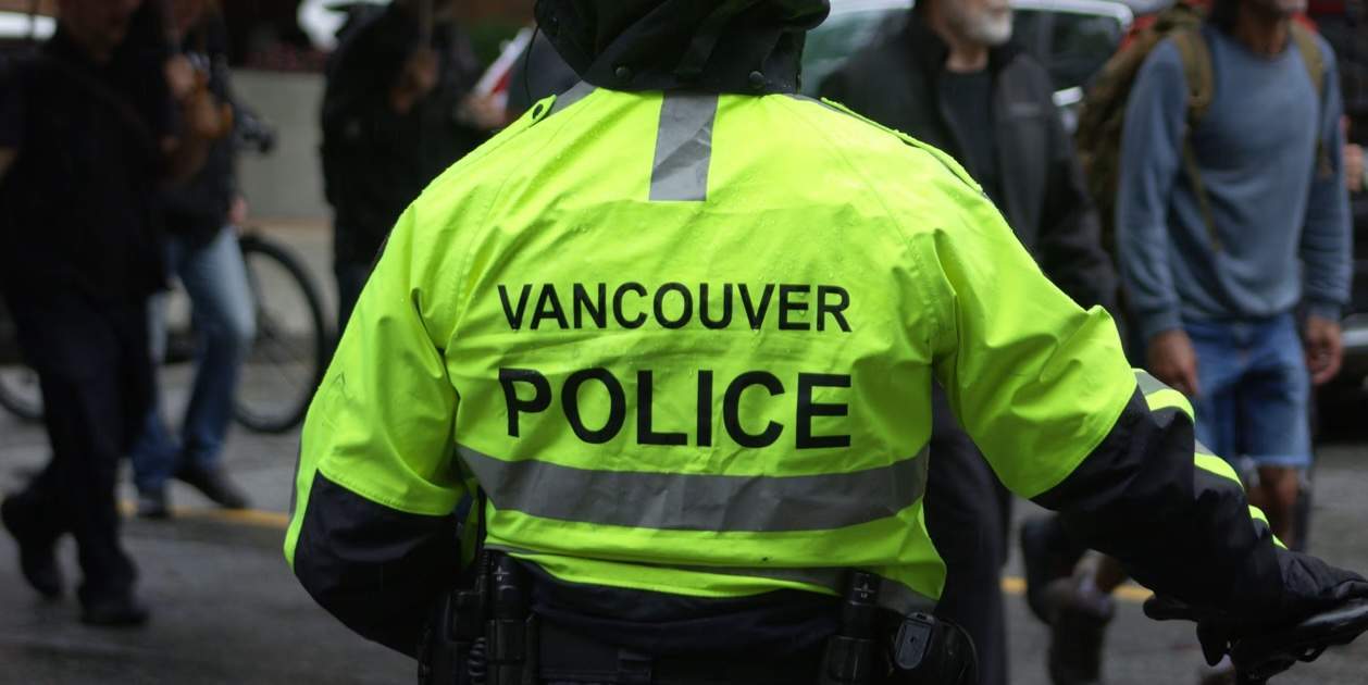 La policía de Vancouver difunde una imagen creada con IA y desata la polémica