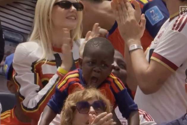 La celebració de Keyne al tercer gol d'Espanya   Twiter