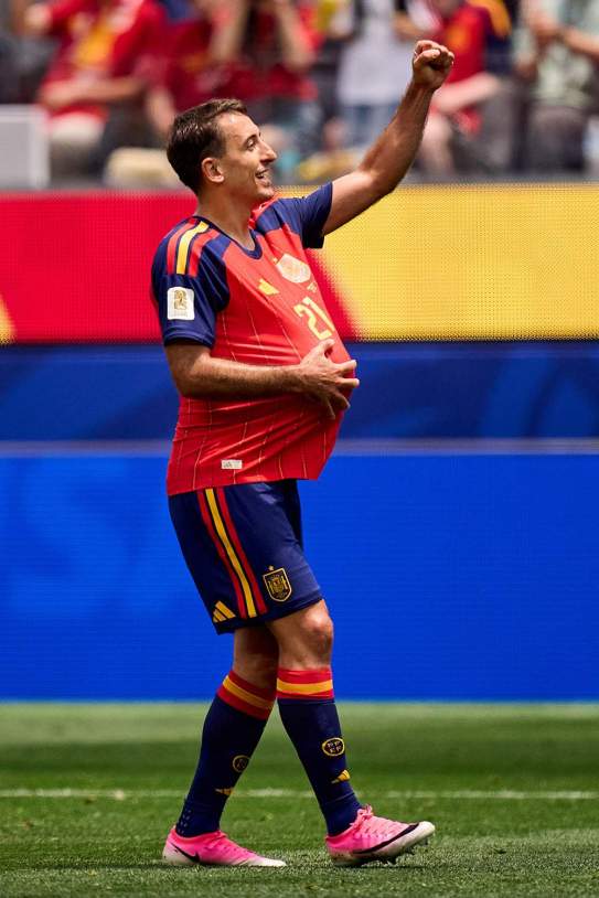 La celebració de Mikel Oyarzabal anunciant que serà pare d'un segon fill / Instagram