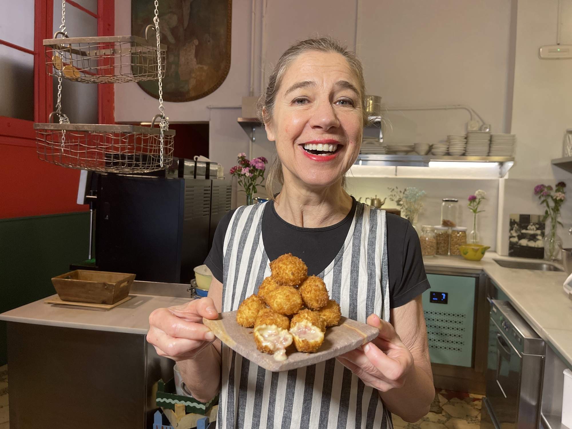 Croquetes líquides Ada Parellada Portada Foto Raquel Sánchez