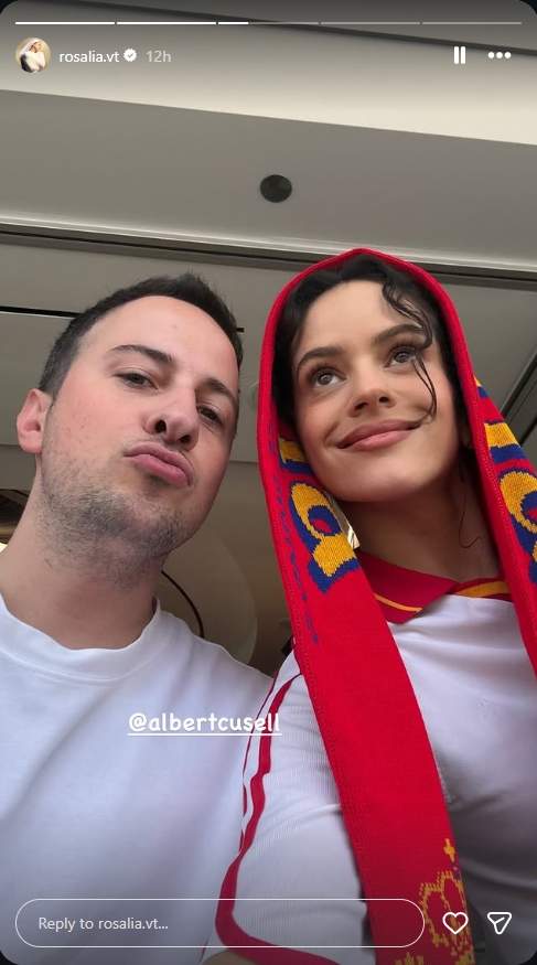 Rosalía amb Albert Cusell al partit / Instagram Rosalía amb Albert Cusell al partit / Instagram