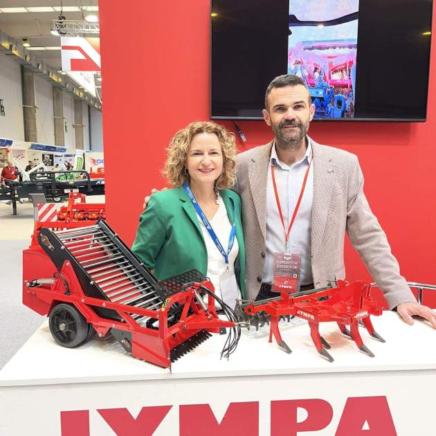 Marta i Marcel Pradas, segona generació de la firma de maquinària agrícola Jympa Marta i Marcel Pradas, segona generació de la firma de maquinària agrícola Jympa