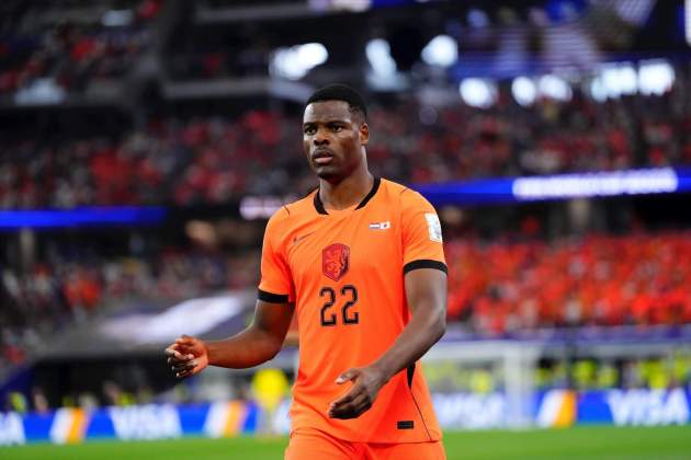 EuropaPress 7597478 denzel dumfries of netherlands looks on during the fifa world cup 2026 EuropaPress 7597478 denzel dumfries of netherlands looks on during the fifa world cup 2026