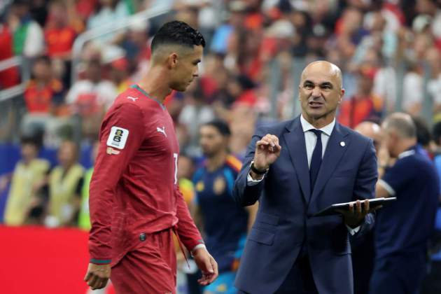 Roberto Martínez i Cristiano Ronaldo, durant un partit de Portugal al Mundial / Foto: EFE Roberto Martínez i Cristiano Ronaldo, durant un partit de Portugal al Mundial / Foto: EFE