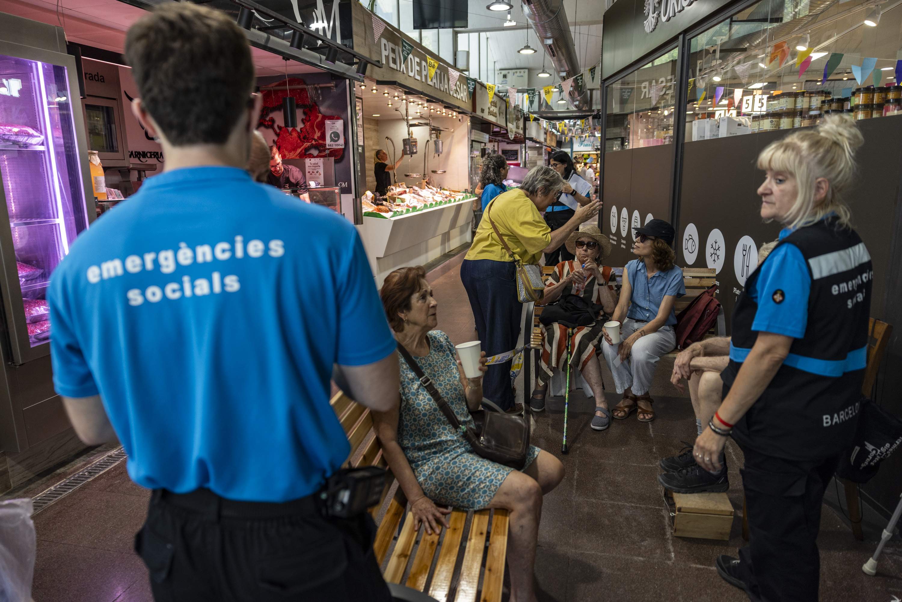 “Estem en estat de xoc”: el Putxet viu un matí de nervis a causa de l’esvoranc