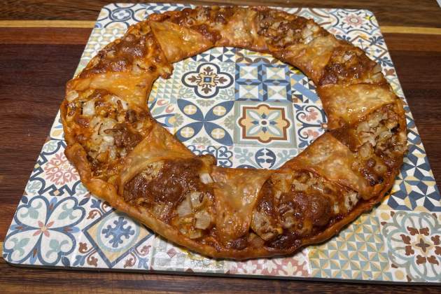 Corona de pizza de sobrassada i pera Ada Parellada Foto Raquel Sánchez Corona de pizza de sobrassada i pera Ada Parellada Foto Raquel Sánchez