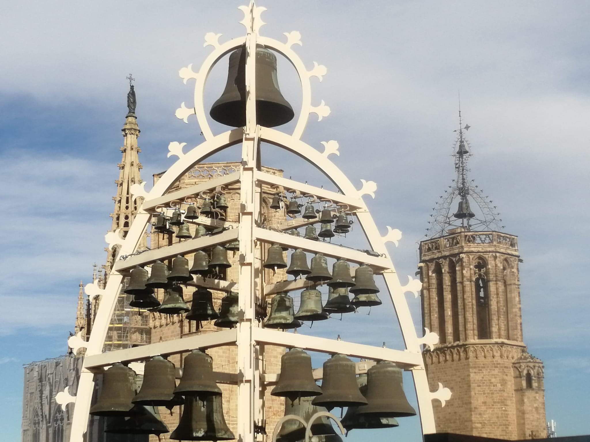 El carilló del Palau de la Generalitat torna a posar banda sonora a les nits d'estiu de Barcelona