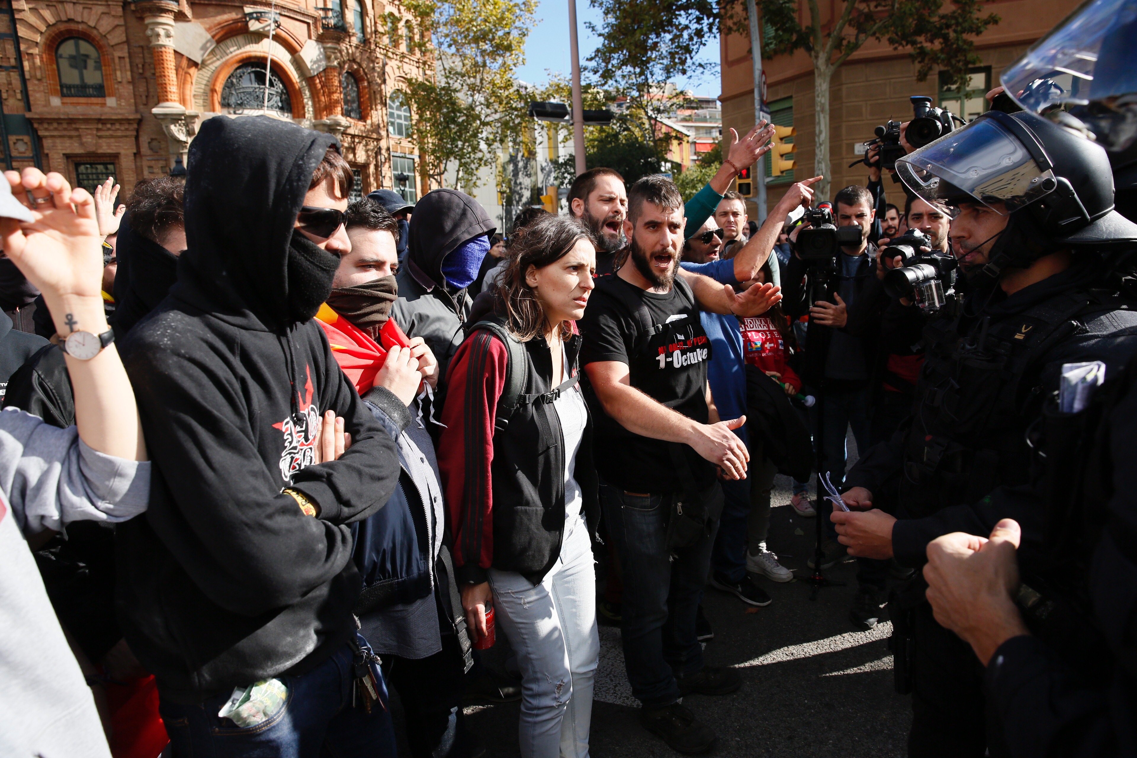 La policia espanyola 'fa desaparèixer' tres detinguts de la contramanifestació de Jusapol