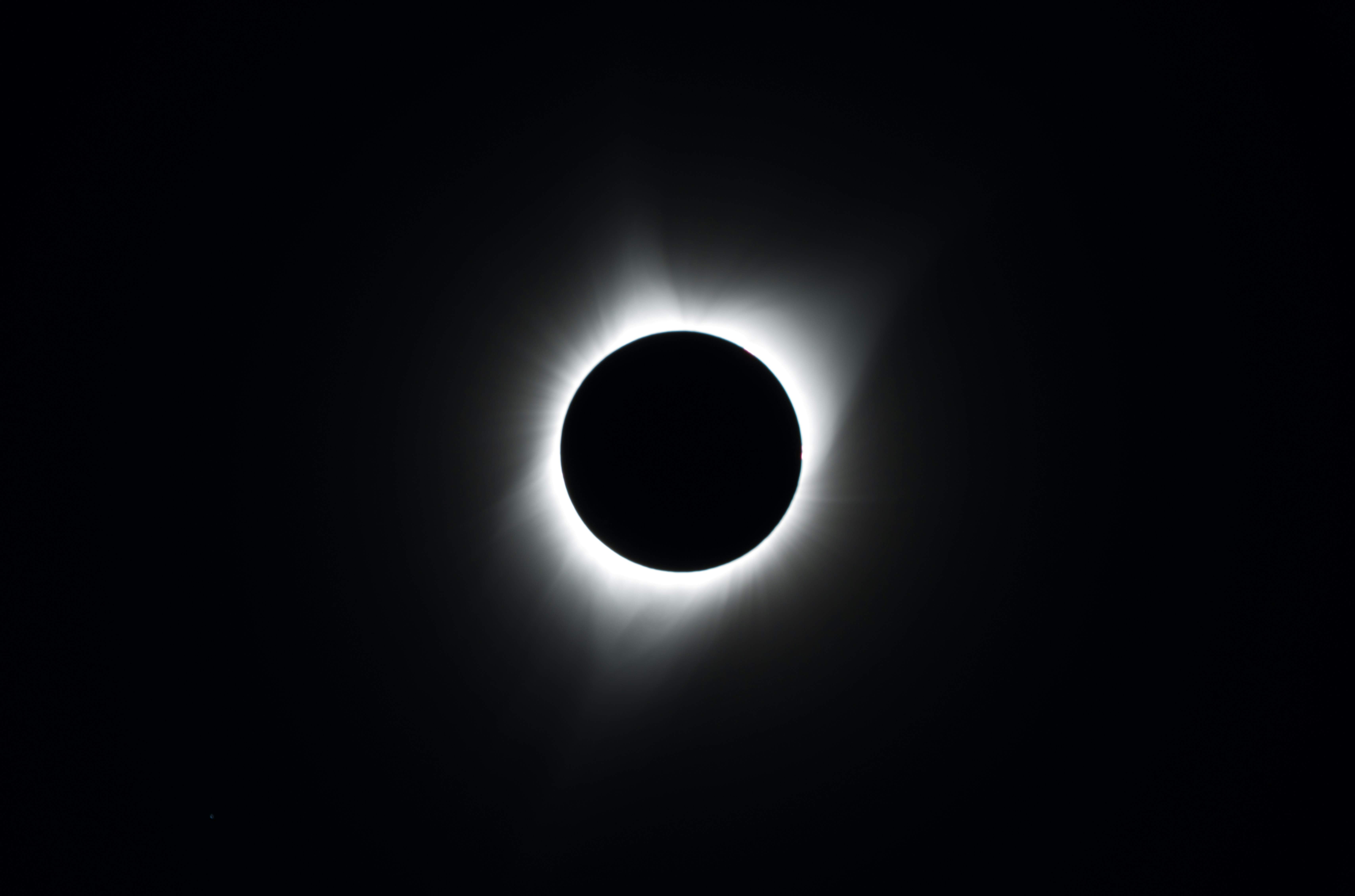 L'avís dels oftalmòlegs davant l'eclipsi solar del 12 d'agost