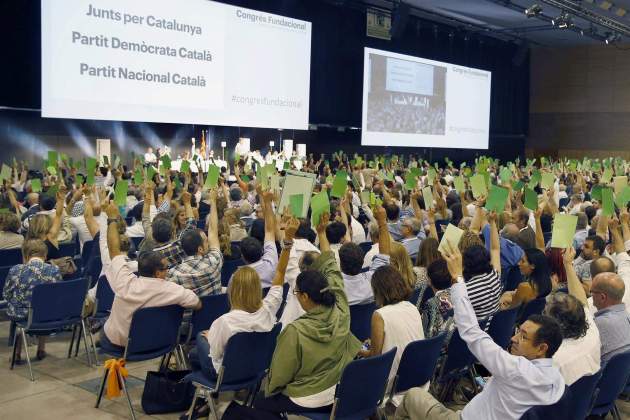 Votacions refundació CDC en PDeCat votació 10 juliol 2016 Efe Votacions refundació CDC en PDeCat votació 10 juliol 2016 Efe