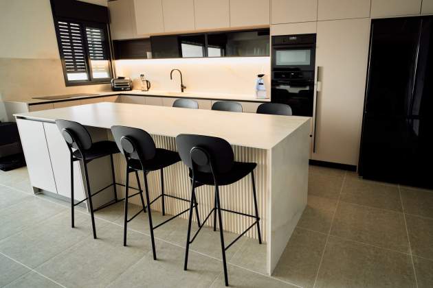 pexels fmc furniture manufacturer chalin 2162855932 38525109