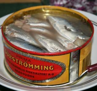 El temut surströmming i la seva inclassificable pudor