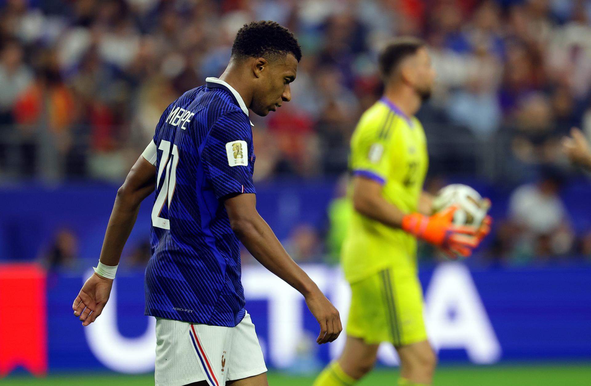 Flick lo quiere para el Barça y el Real Madrid le ofrece ser el suplente de Mbappé