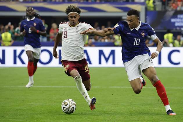 Lamine Yamal Kylian Mbappe seleccion espanola Espana Francia