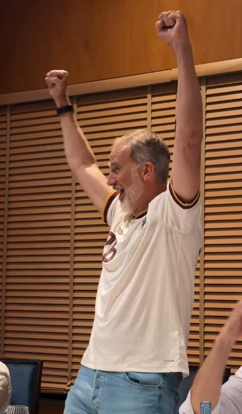 Felip celebrant un gol d'Espanya / Instagram Felip celebrant un gol d'Espanya / Instagram