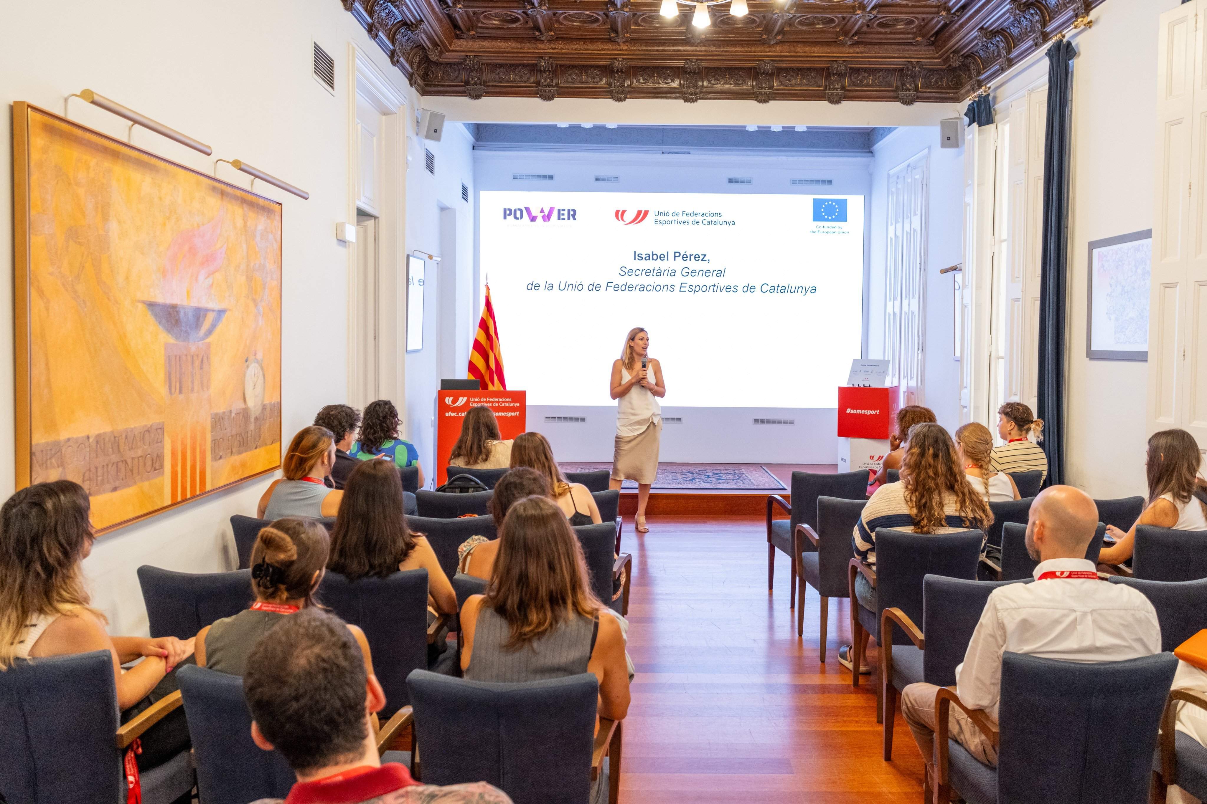 La UFEC impulsa una estratègia per representar millor les dones esportistes als mitjans de comunicació