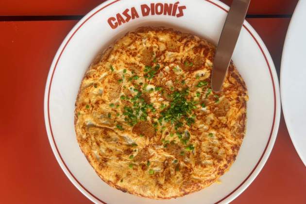 Truita de patata y cebolla de Casa Dionís. / Foto: Rosa Molinero Trias Tortilla de patata y cebolla de Casa Dionís. / Foto: Rosa Molinero Trias
