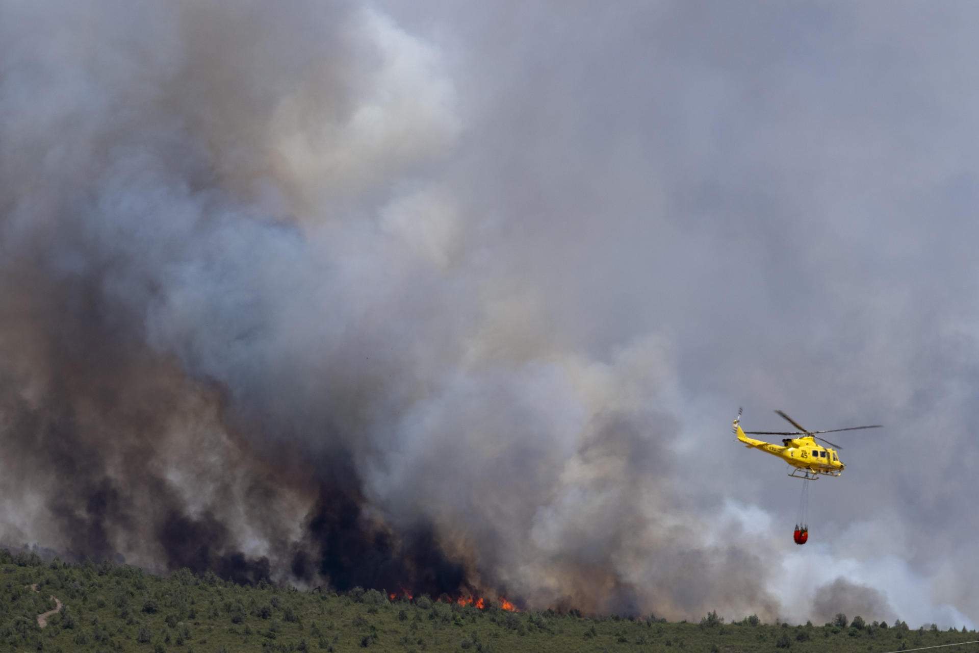 Crema un incendi a La Mierla, Guadalajara / EFE/ Nacho Izquierdo