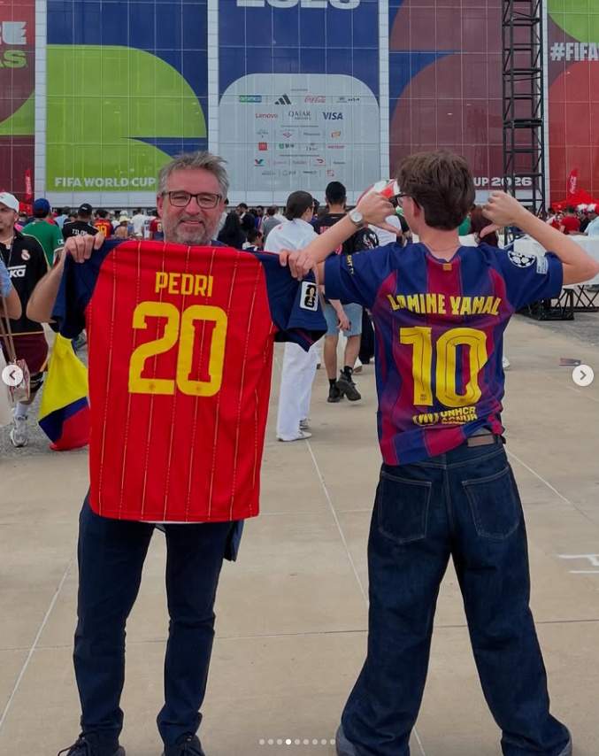 Jordi i Diego Évole amb les seves samarretes, Ig Jordi i Diego Évole amb les seves samarretes, Ig