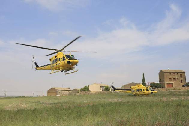 Un helicópter s'enlaira des del centre de comandament de Farasdués, a Saragossa / EFE/ Javier Cebollada Un helicópter s'enlaira des del centre de comandament de Farasdués, a Saragossa / EFE/ Javier Cebollada