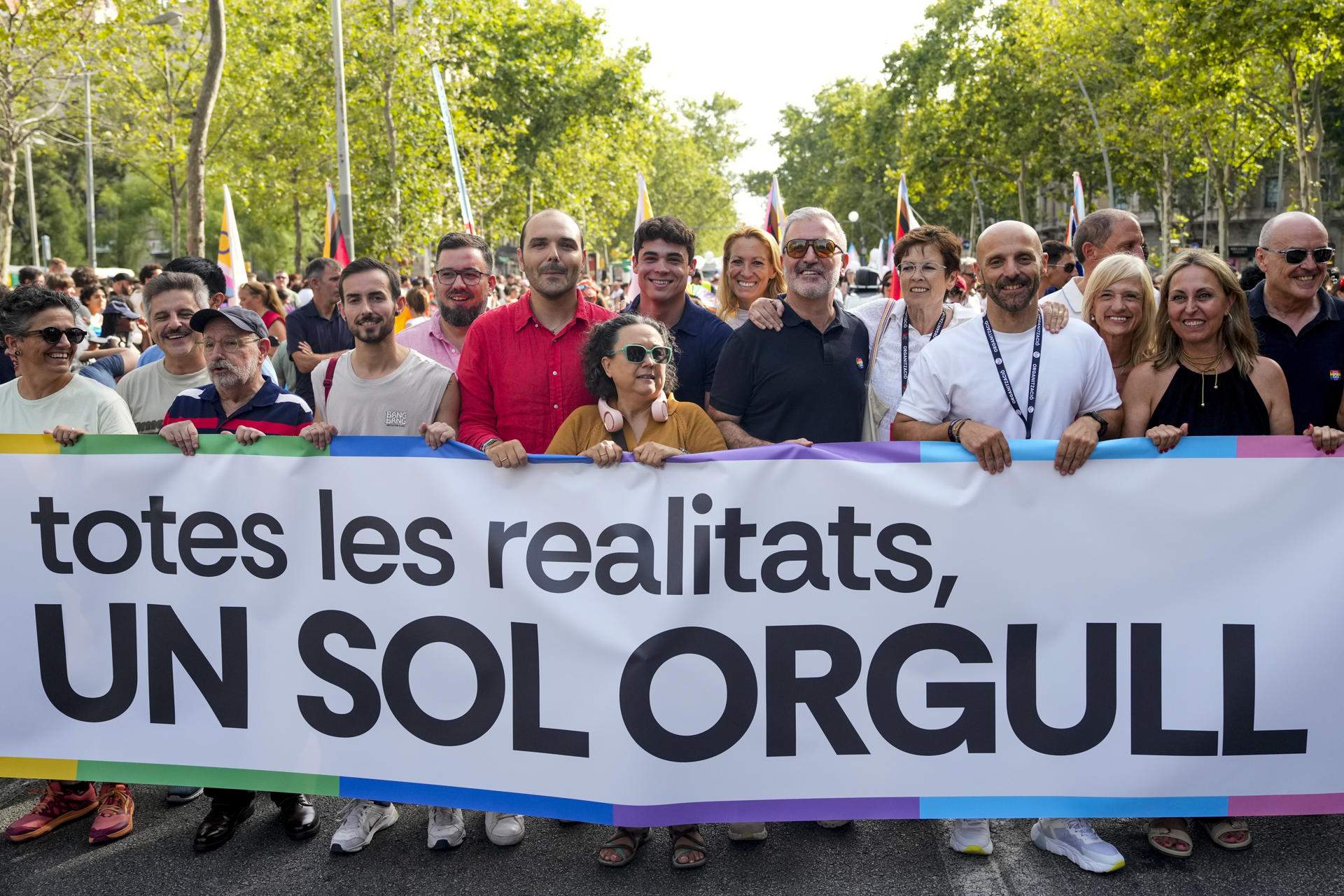 Milers de persones participen en la marxa del Pride Barcelona per celebrar "totes les realitats" LGTBIQ+